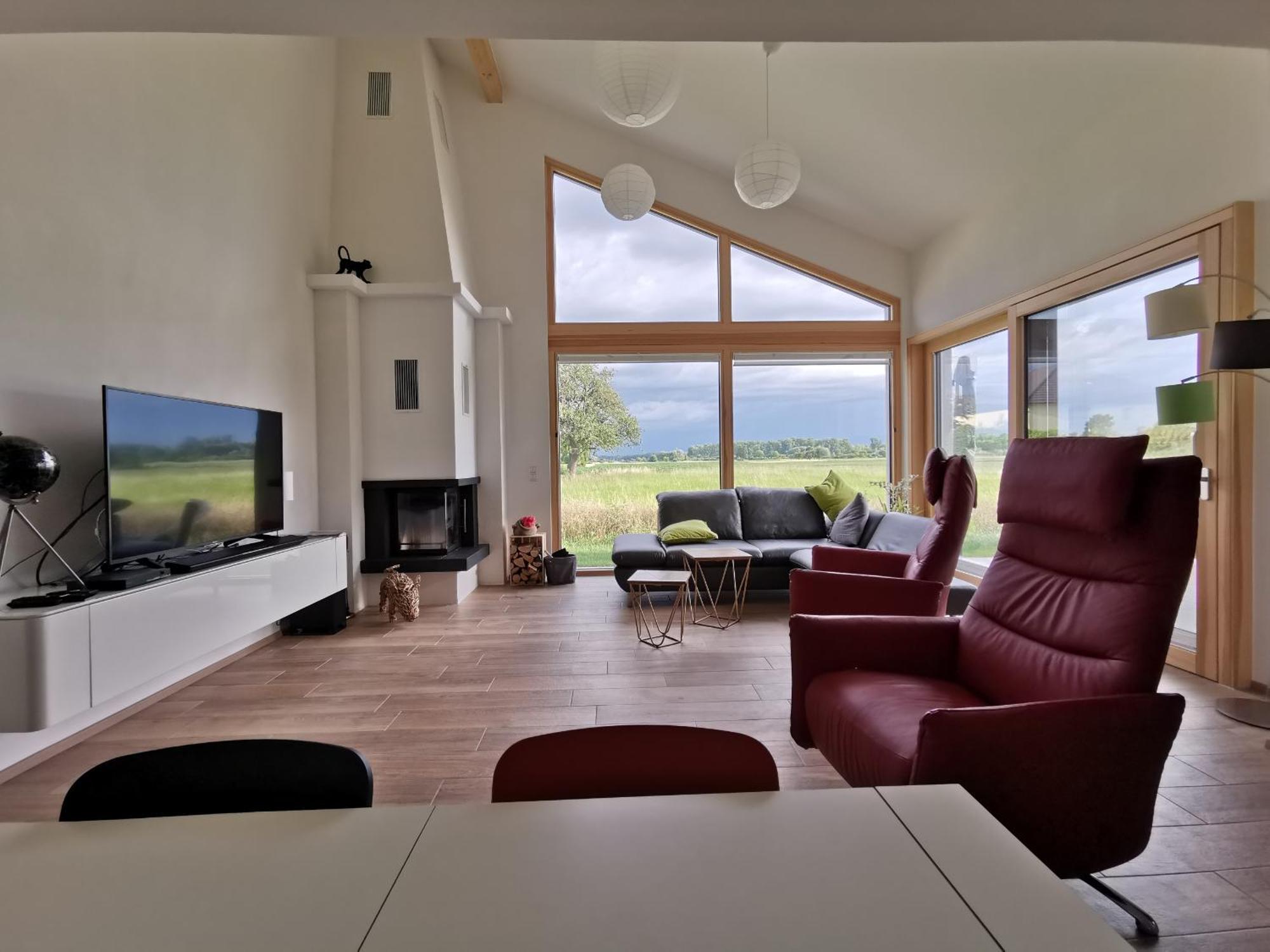Holidayhouse4you *